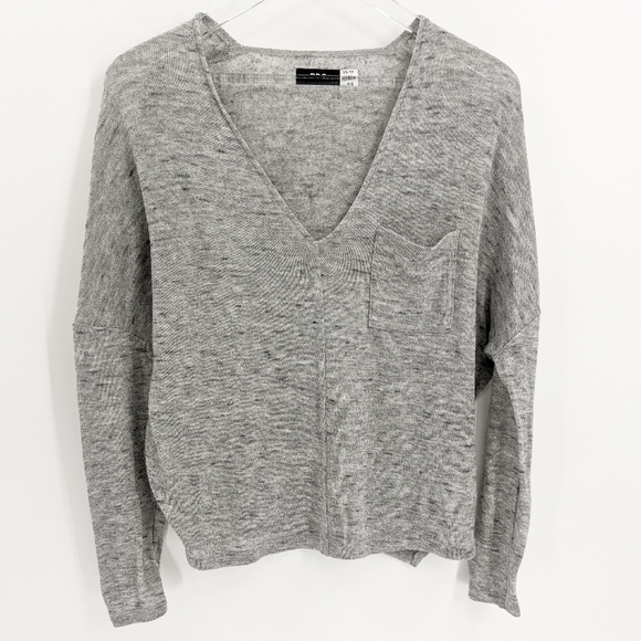 Urban Outfitters BDG Grey Blake Pullover VNeck Top - Picture 2 of 11